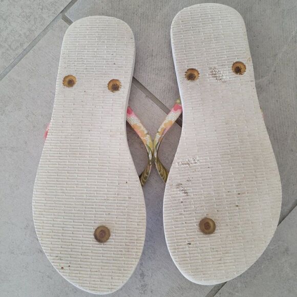Vera Bradley Flower pattern flip flops‎ - Picture 4 of 10